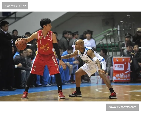 青岛西海岸杨希抢断数据亮眼 后卫防守能力突出